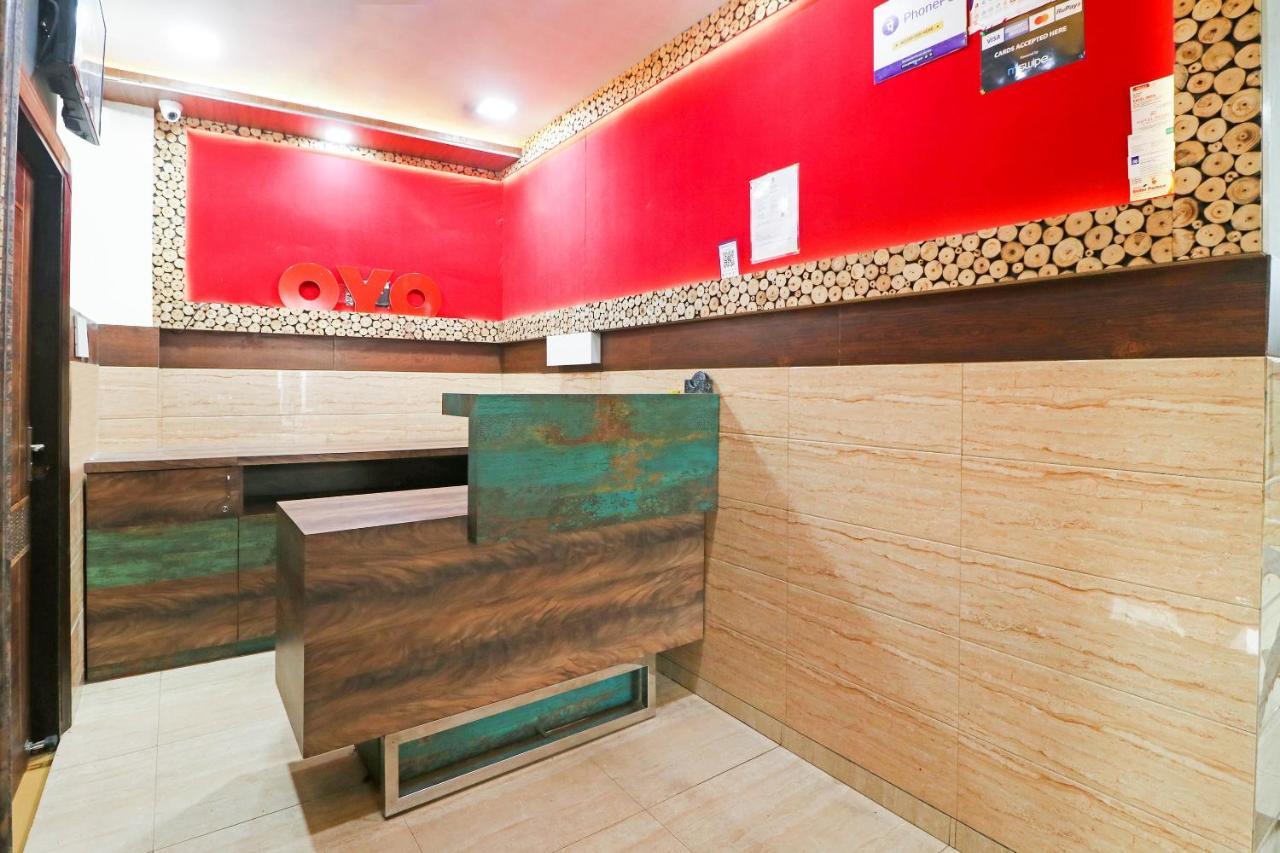 فندق ساهارانبورفي  Oyo 48489 Adarsh Plaza المظهر الخارجي الصورة